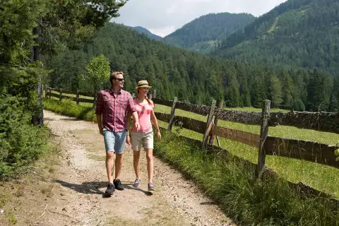 03_lans-tourismus_walken